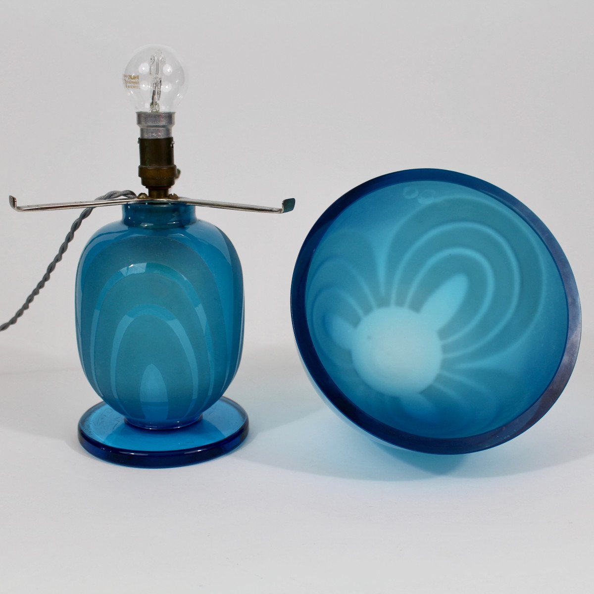Charder - French Glass Table Lamp-photo-4
