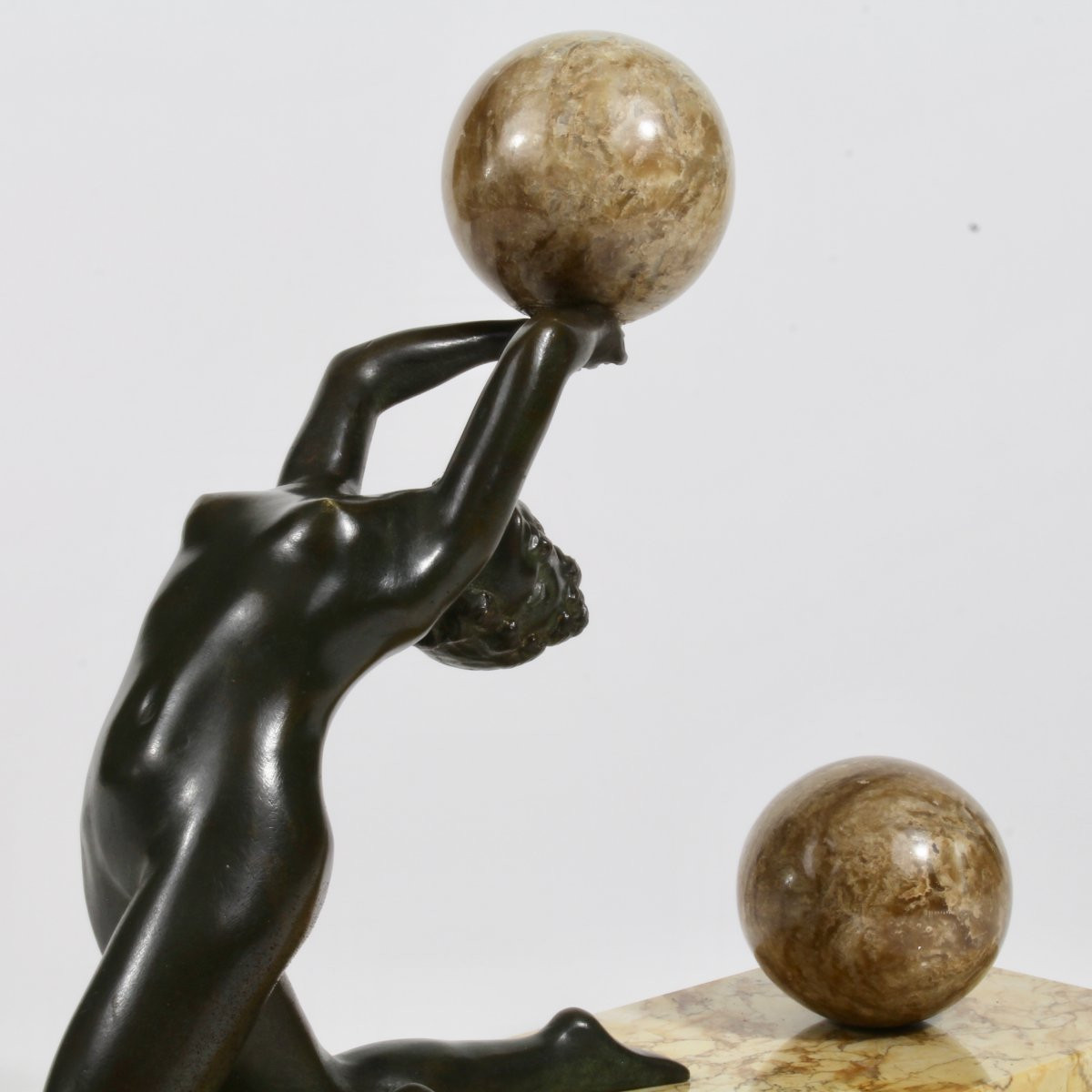 S Melani Ball Dancer-photo-5