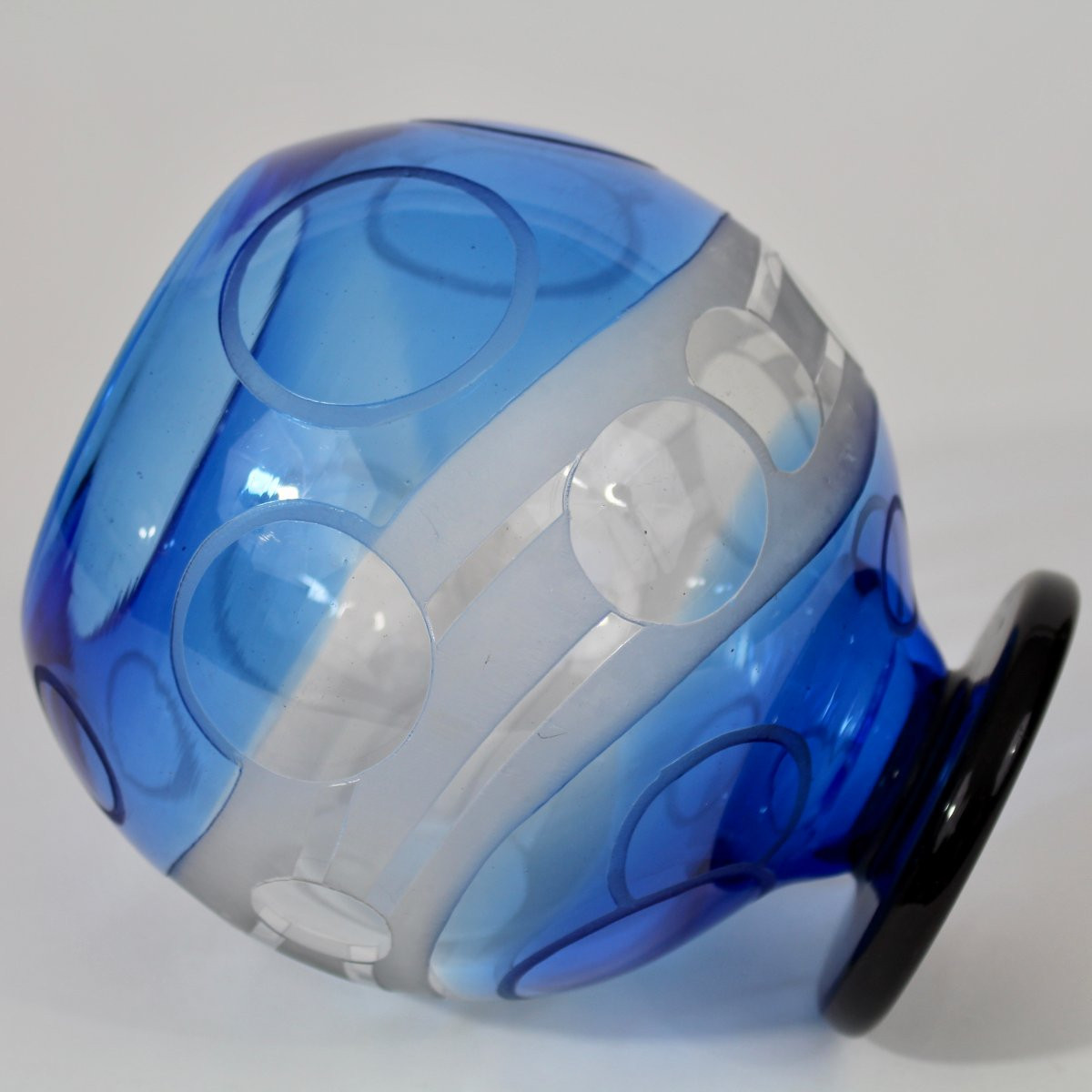 Charder - French Glass Art Deco Vase-photo-1