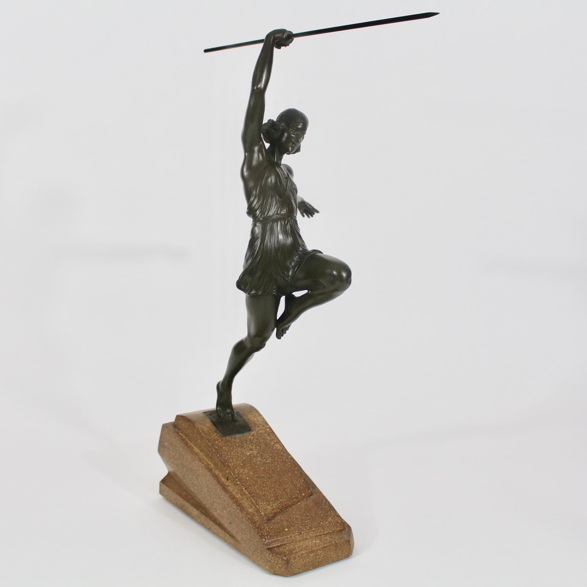 FAYRAL     SCULPTURE  " AMAZONE AU JAVELOT "-photo-3