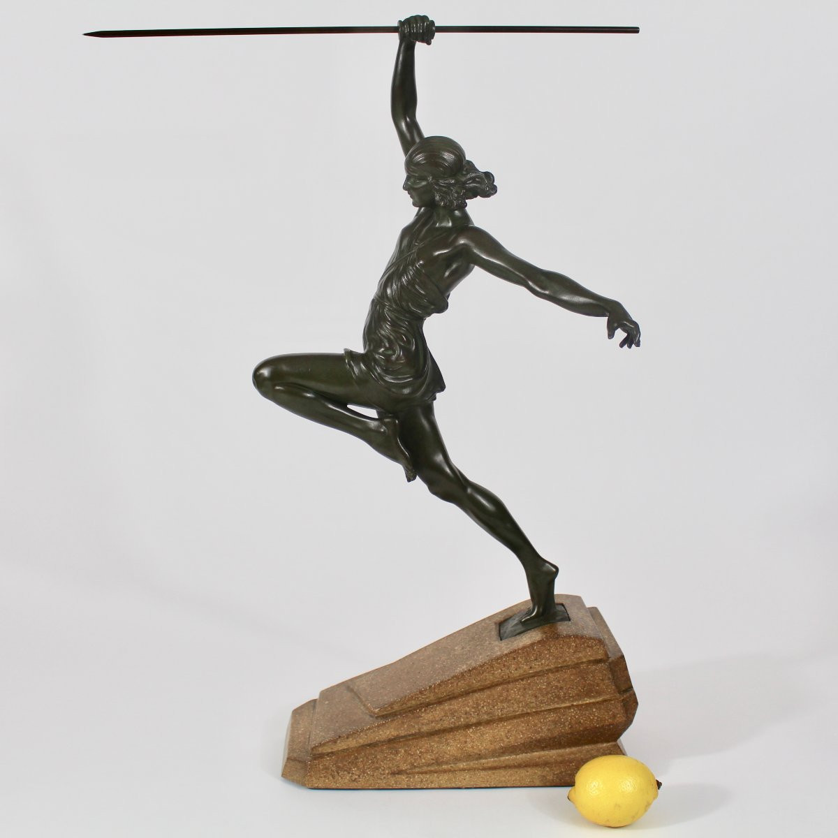 FAYRAL     SCULPTURE  " AMAZONE AU JAVELOT "-photo-2