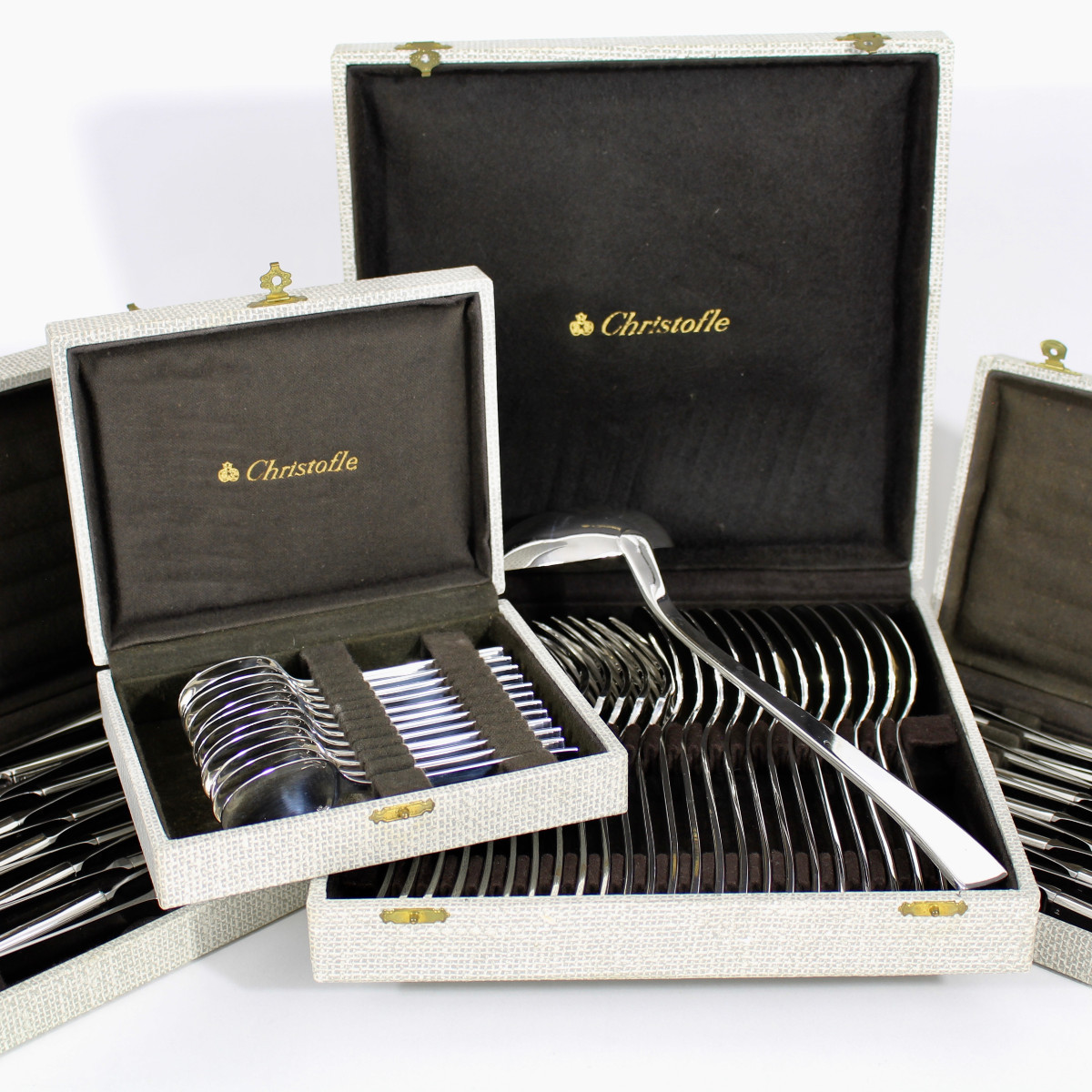 CHRISTOFLE    MÉNAGÈRE  "  CONCORDE  " 61 PIÈCES