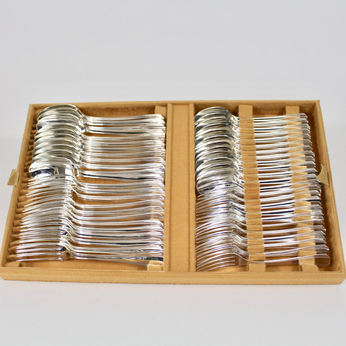 Christofle "boreal" 144-piece Flatware Set-photo-2