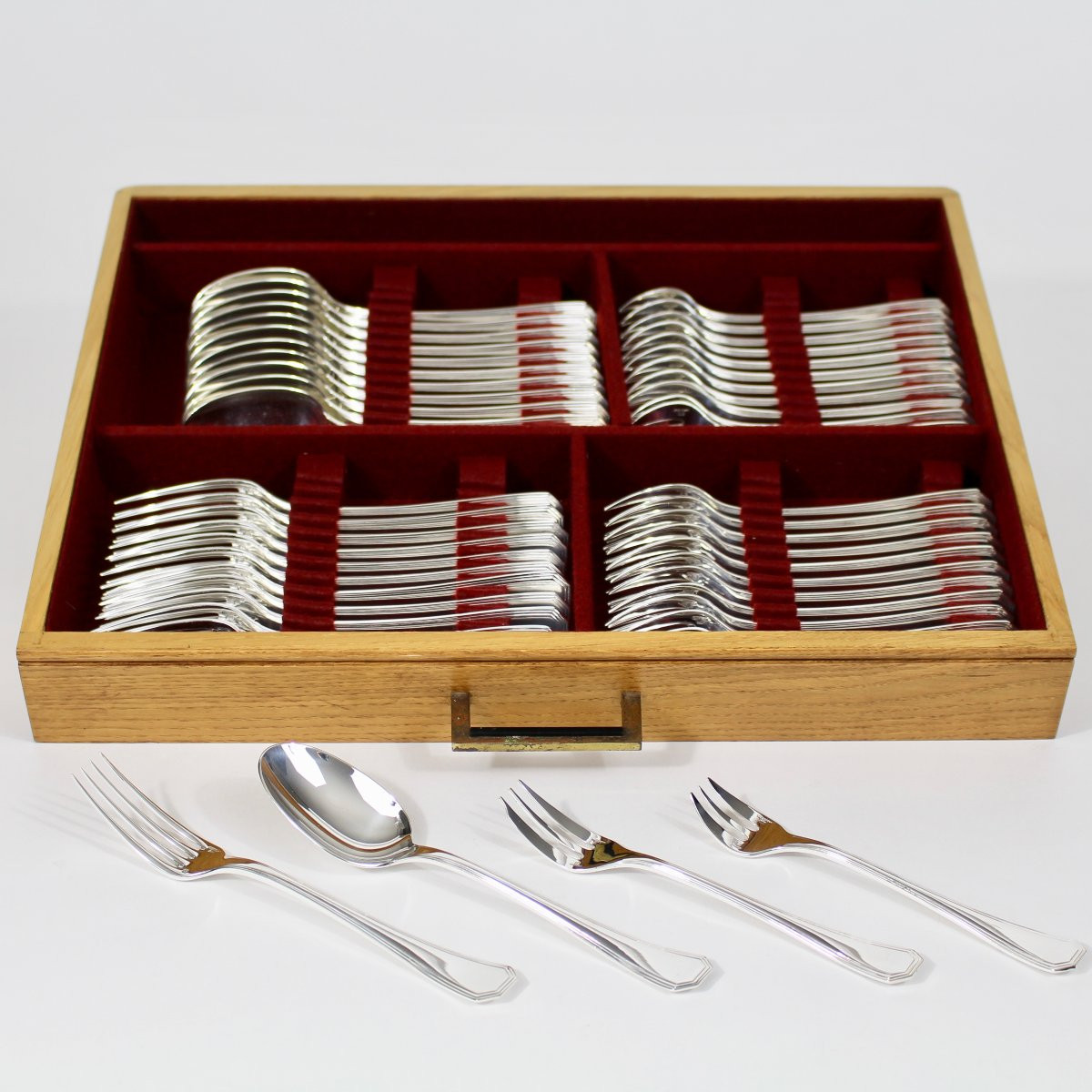 Christofle "america" 114-piece Flatware Set-photo-3