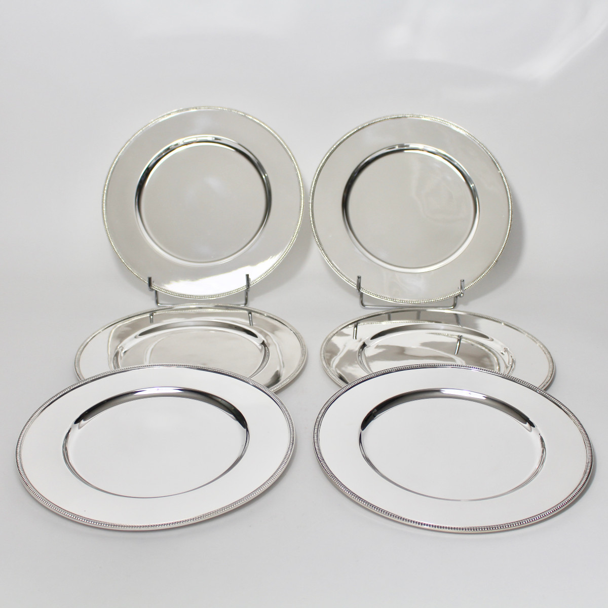 CHRISTOFLE  ASSIETTES DE PRÉSENTATION  "PERLES "