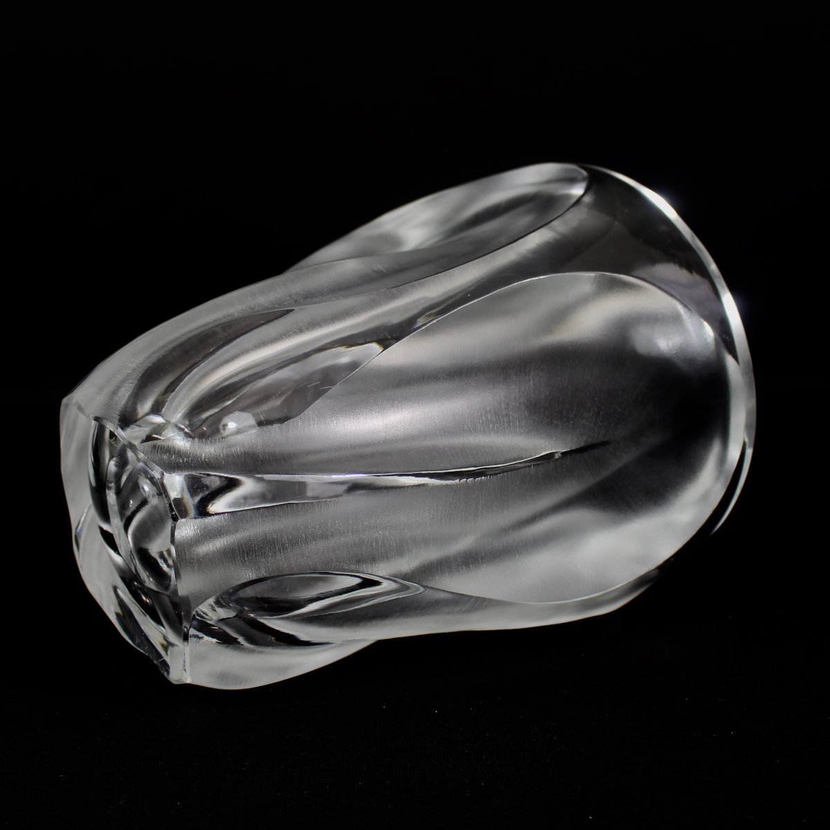 LALIQUE  FRANCE     VASE  "INGRID "-photo-4