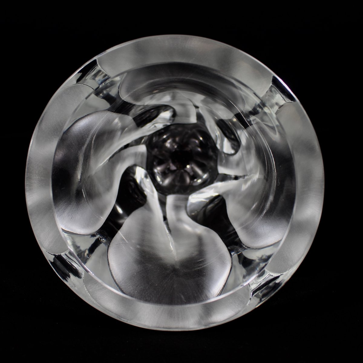LALIQUE  FRANCE     VASE  "INGRID "-photo-3