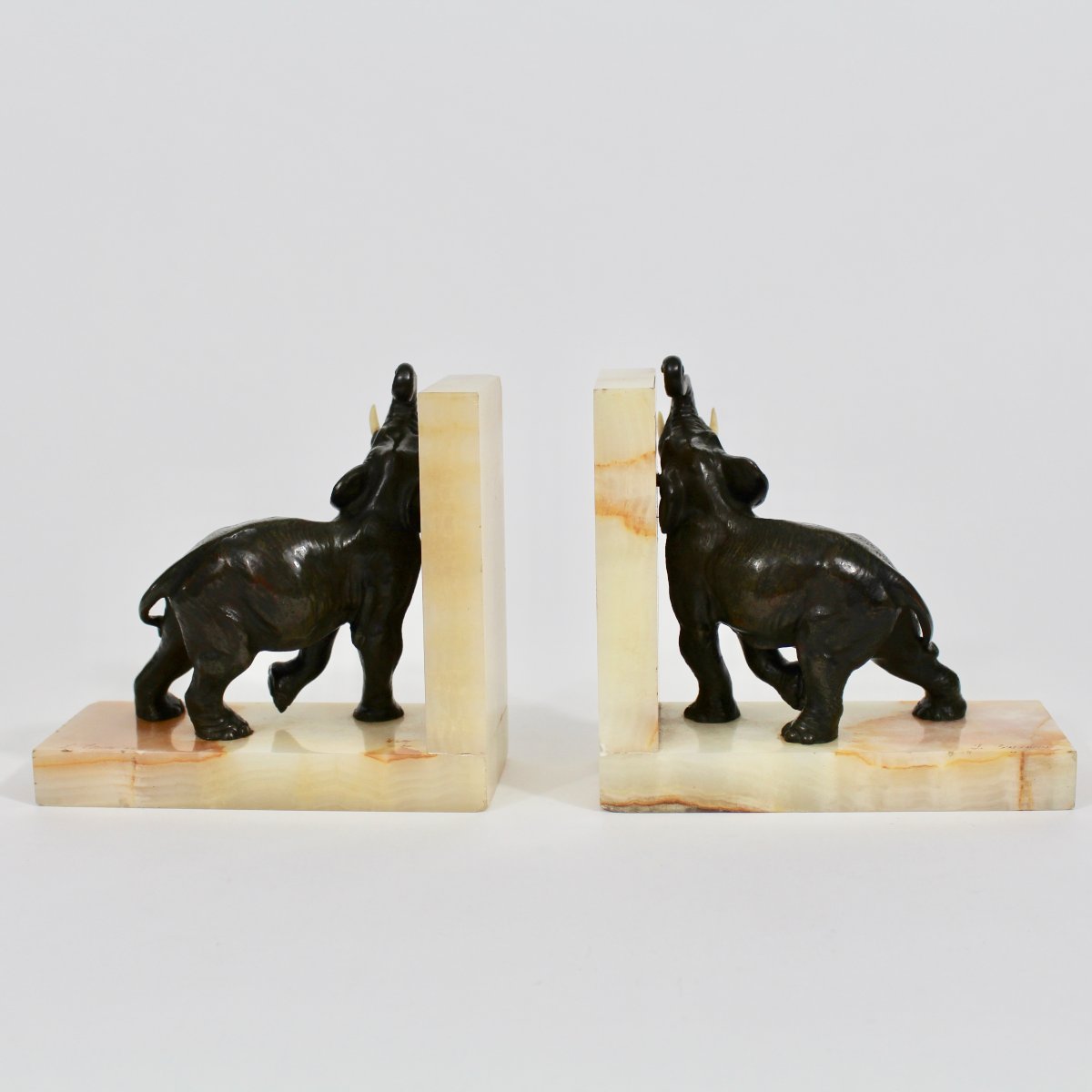 L  Carvin  Bookends  "elephants"-photo-1