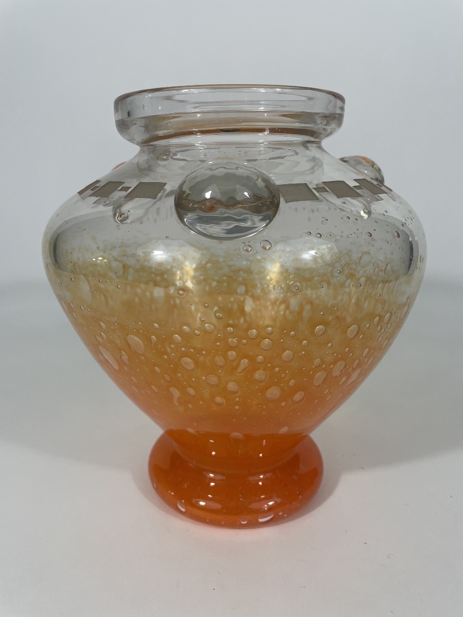 Ch. Schneider.    Vase Cabochons