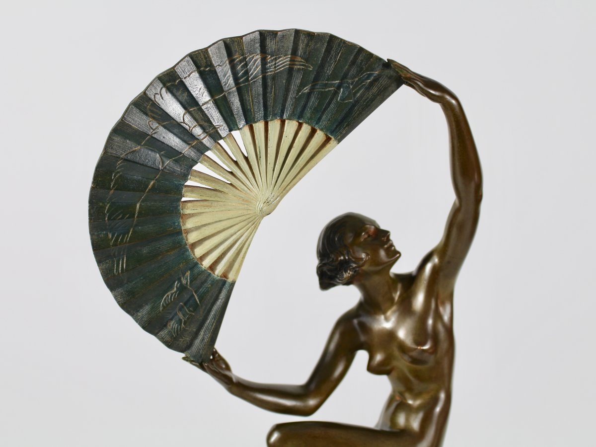 M Bouraine Fan Dancer-photo-1