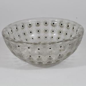 R  LALIQUE     COUPE  " NEMOURS " 