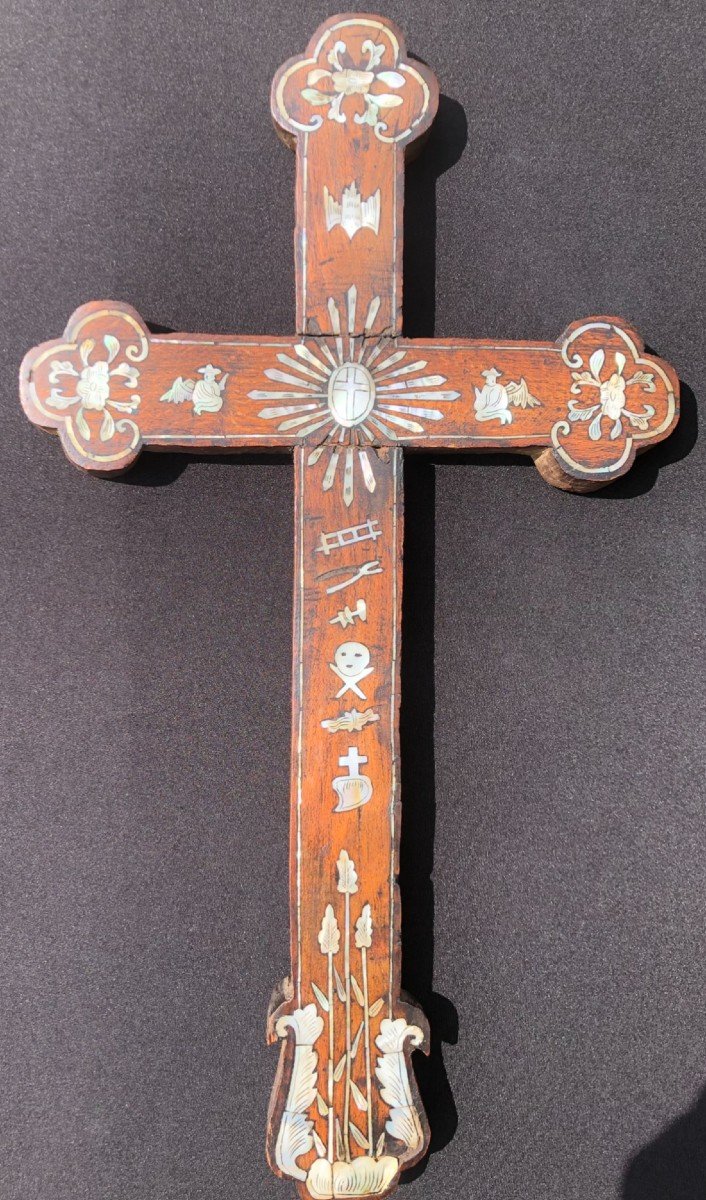 Croix Religieux Blanc Nacré