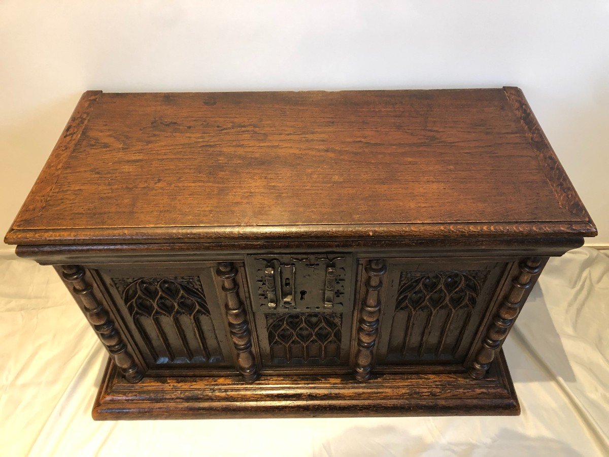 Box With Gothic Panels-photo-2