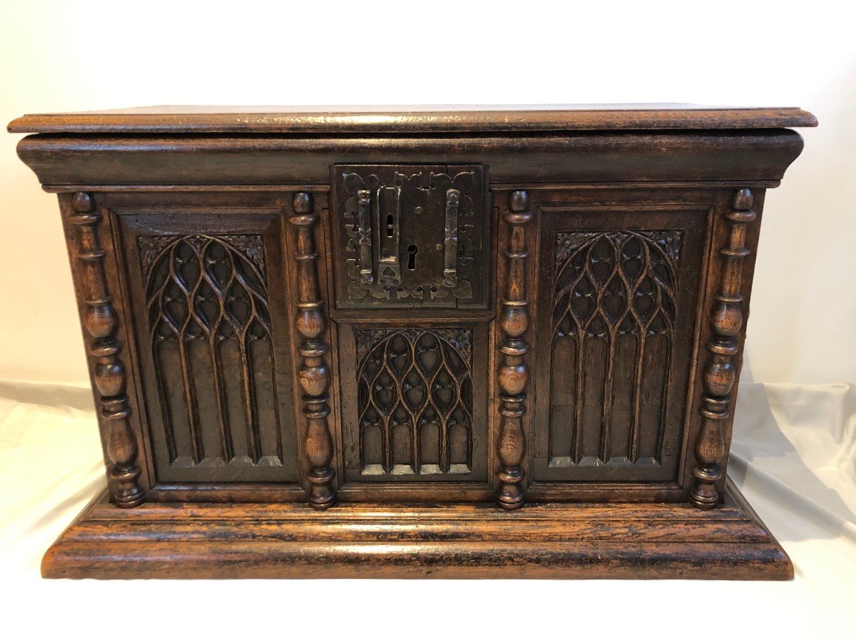 Box With Gothic Panels-photo-4