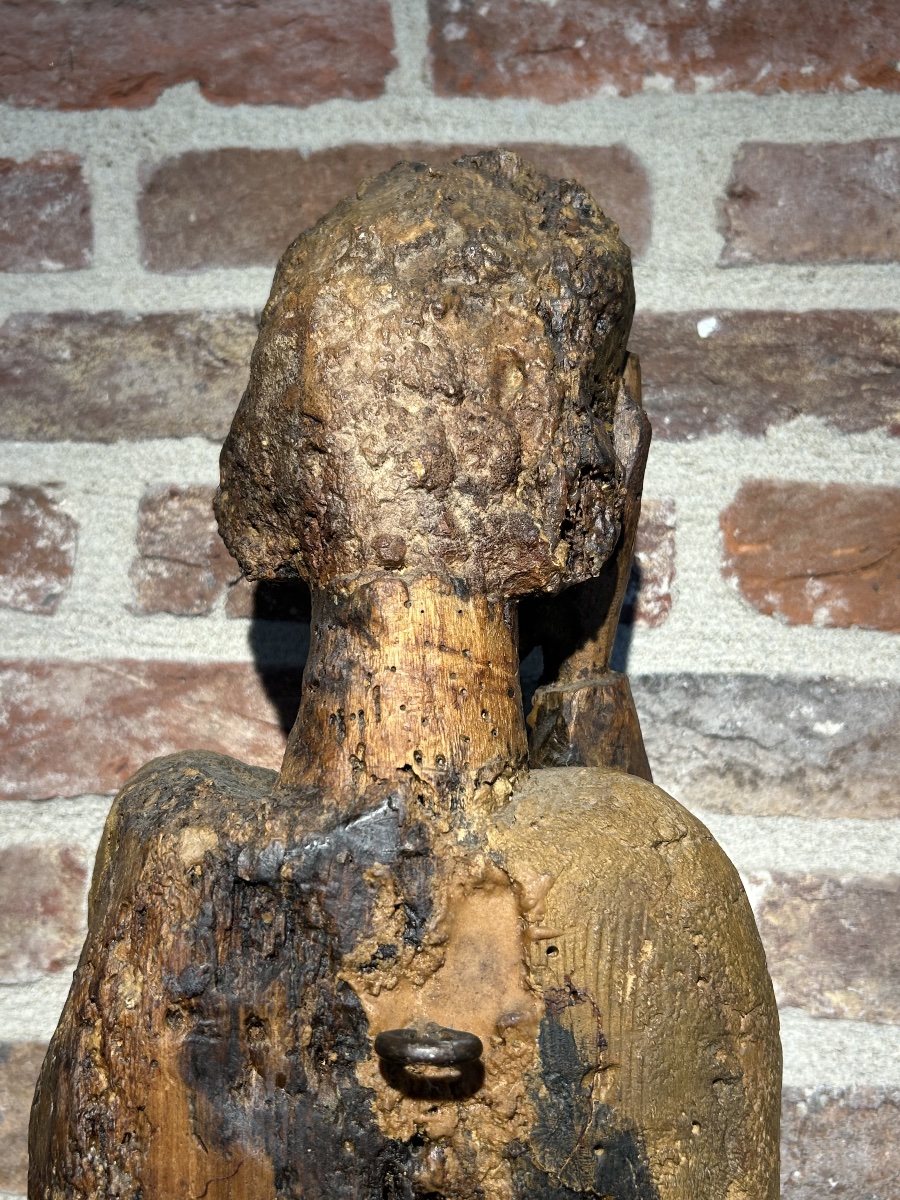 14th–15th-century Wood Carving-photo-4
