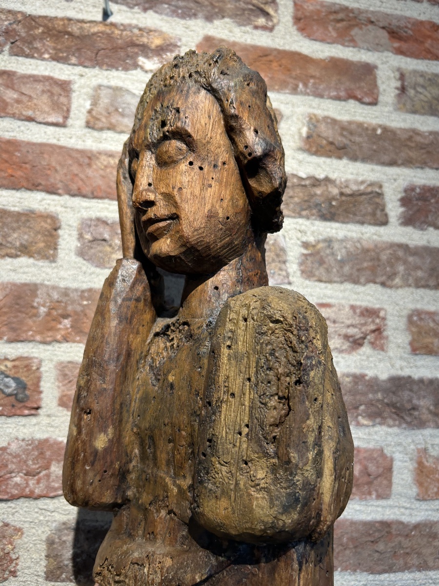 14th–15th-century Wood Carving-photo-5