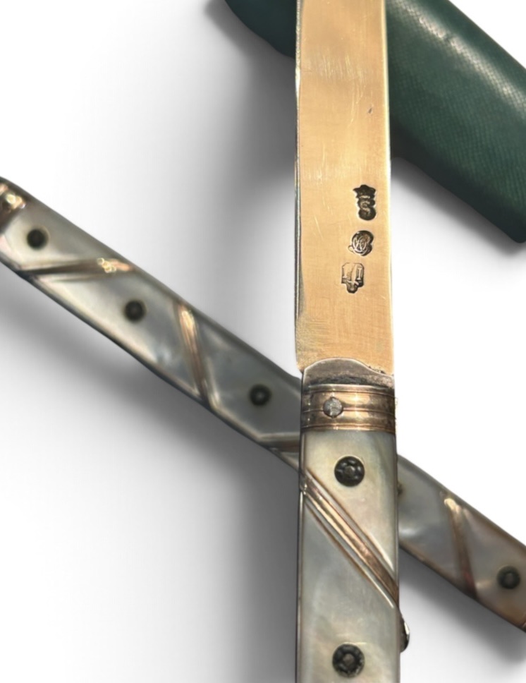 Pair Of 18th-century French "or" Knives-photo-2