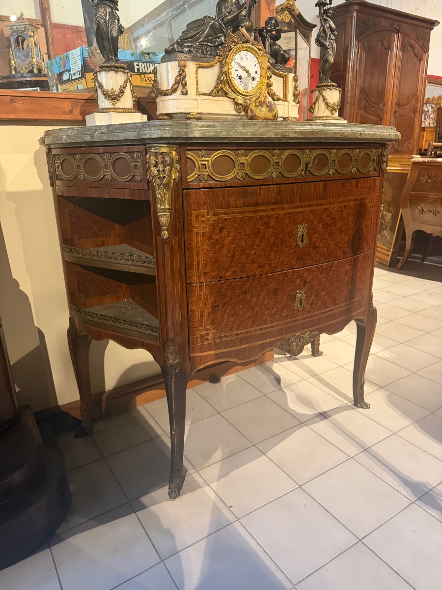 Chest Of Drawers, 18th-century Transitional Style