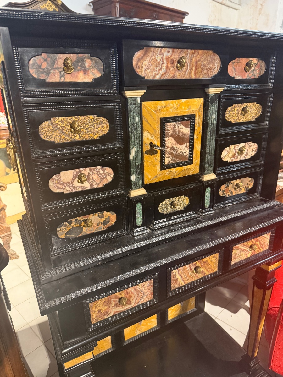 Cabinet, 18e-photo-3