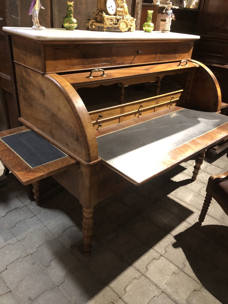 Cylinder Desk-photo-3