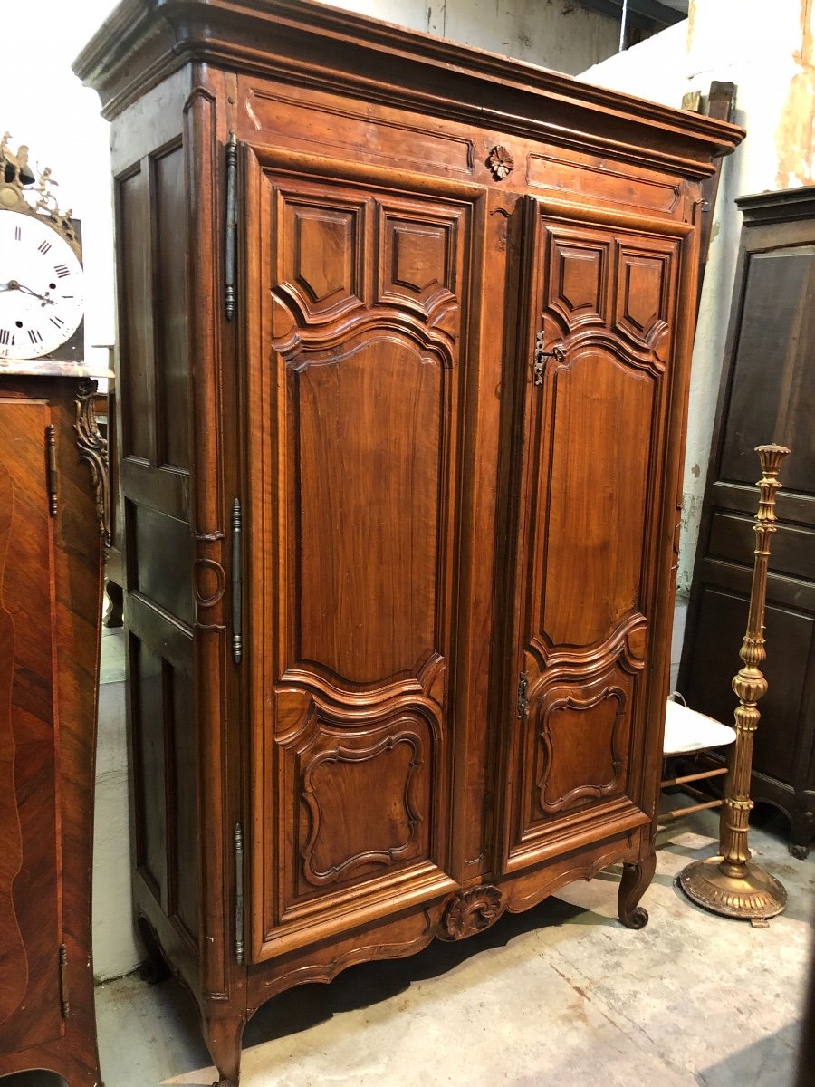 Armoire Louis XV En Noyer