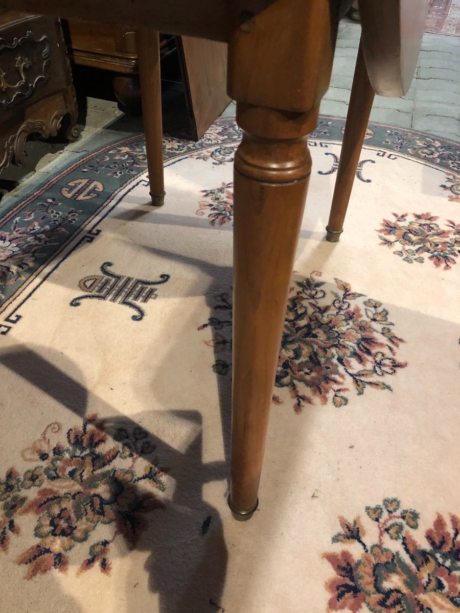 Louis XVI Extending Table-photo-4