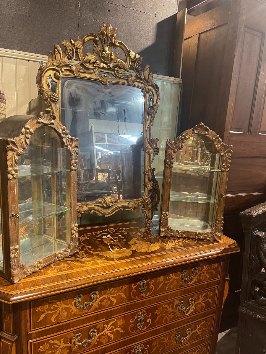 Paire De Vitrine Bois Doré