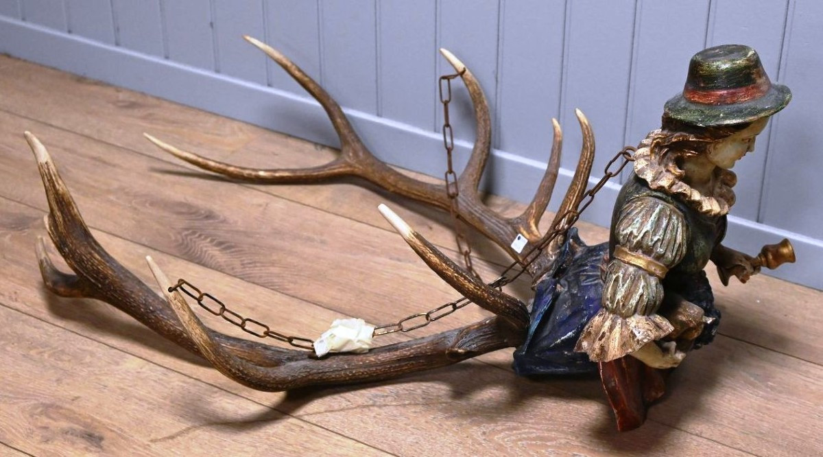 LUSTRE DIT LÜSTERWEIBCHEN.