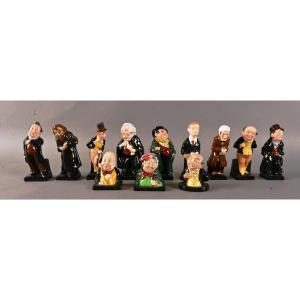 12 figurines en porcelaine anglaise Royal Doulton