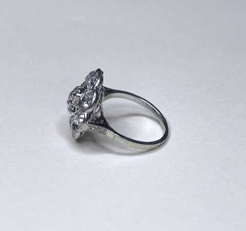 Marguerite Diamond Ring, Early 20th Century-photo-4