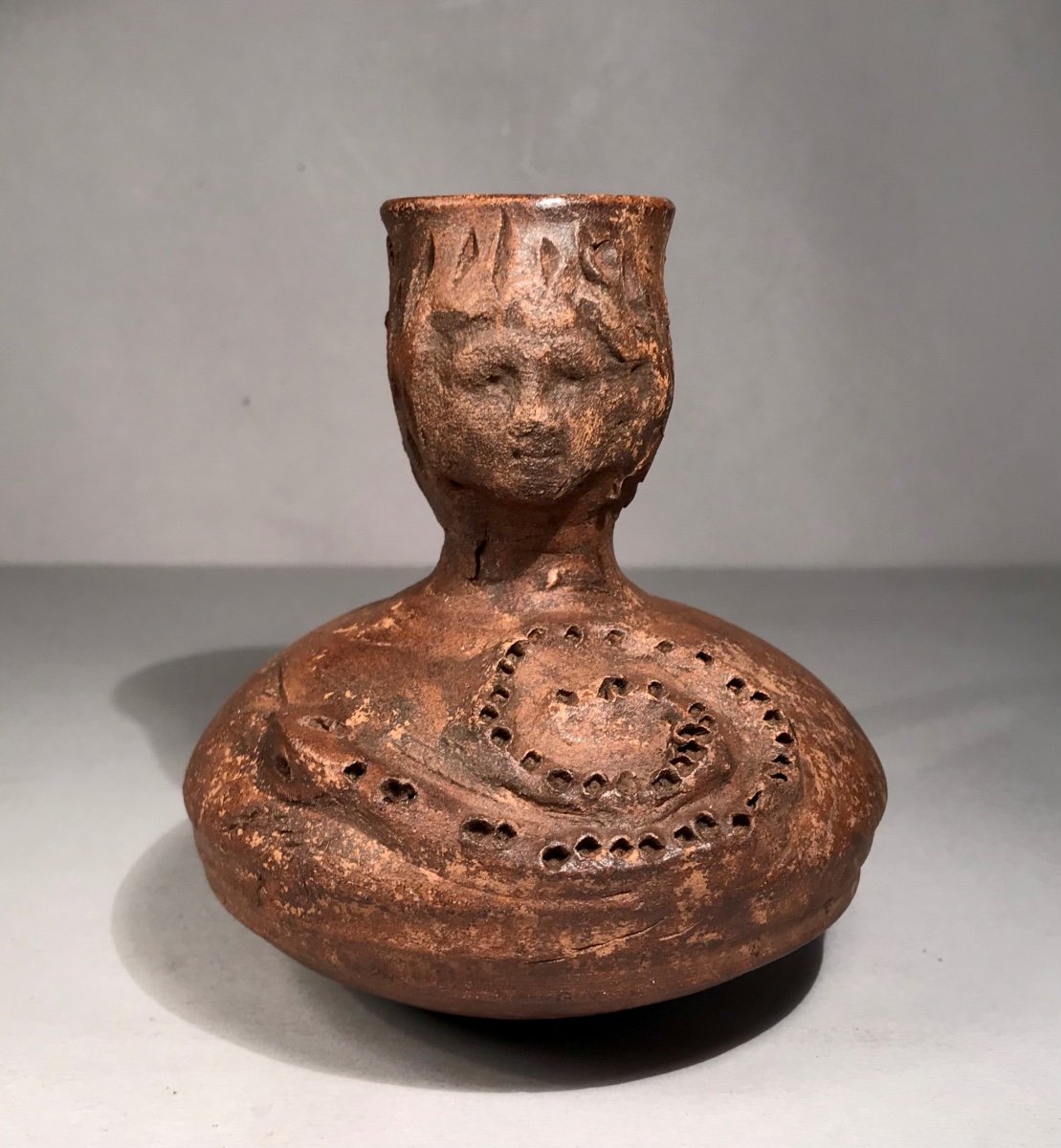 Archéologie Art Gallo-romain Vase Anthropomorphe Oenochoé En Terre Cuite IIIème/vème Siècle  