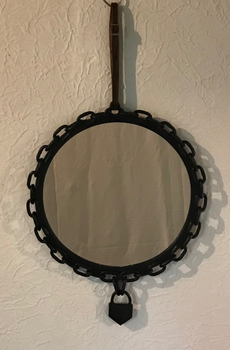 Adnet Hermès Franz West Miroir Brutaliste «chaîne Et Cadenas»métal Noirci Cuir Bois Circa 1950 Décoration-photo-2