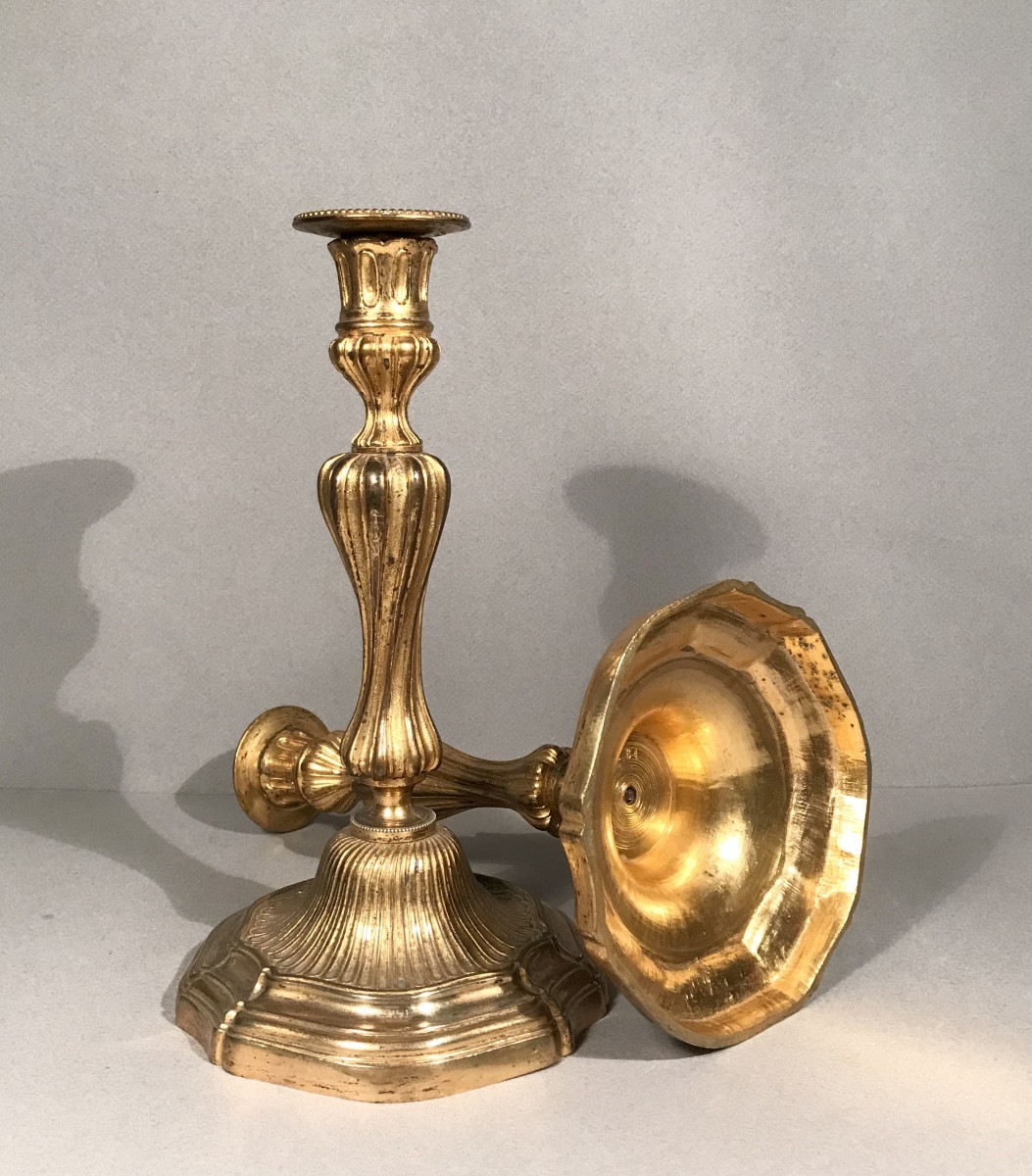 Style Louis XV Paire De Flambeaux Bronze Doré Modèle  «au Roi» XIXème Siècle 