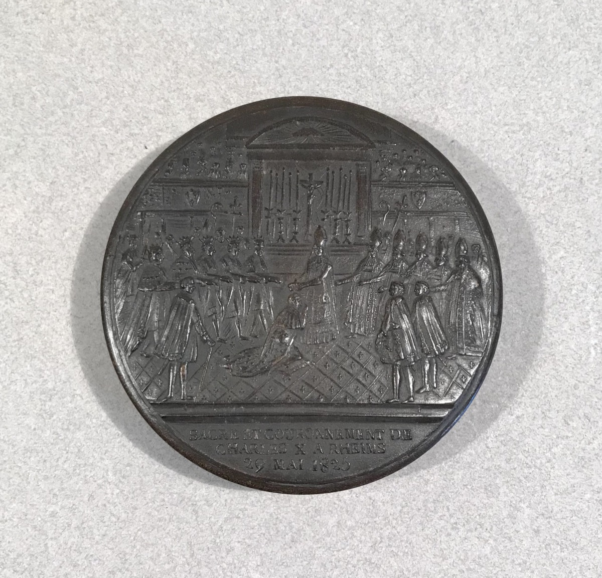 Époque Charles X Boîte En écaille Pressée Du Sacre De Charles X à Reims Le 29 Mai 1825-photo-1