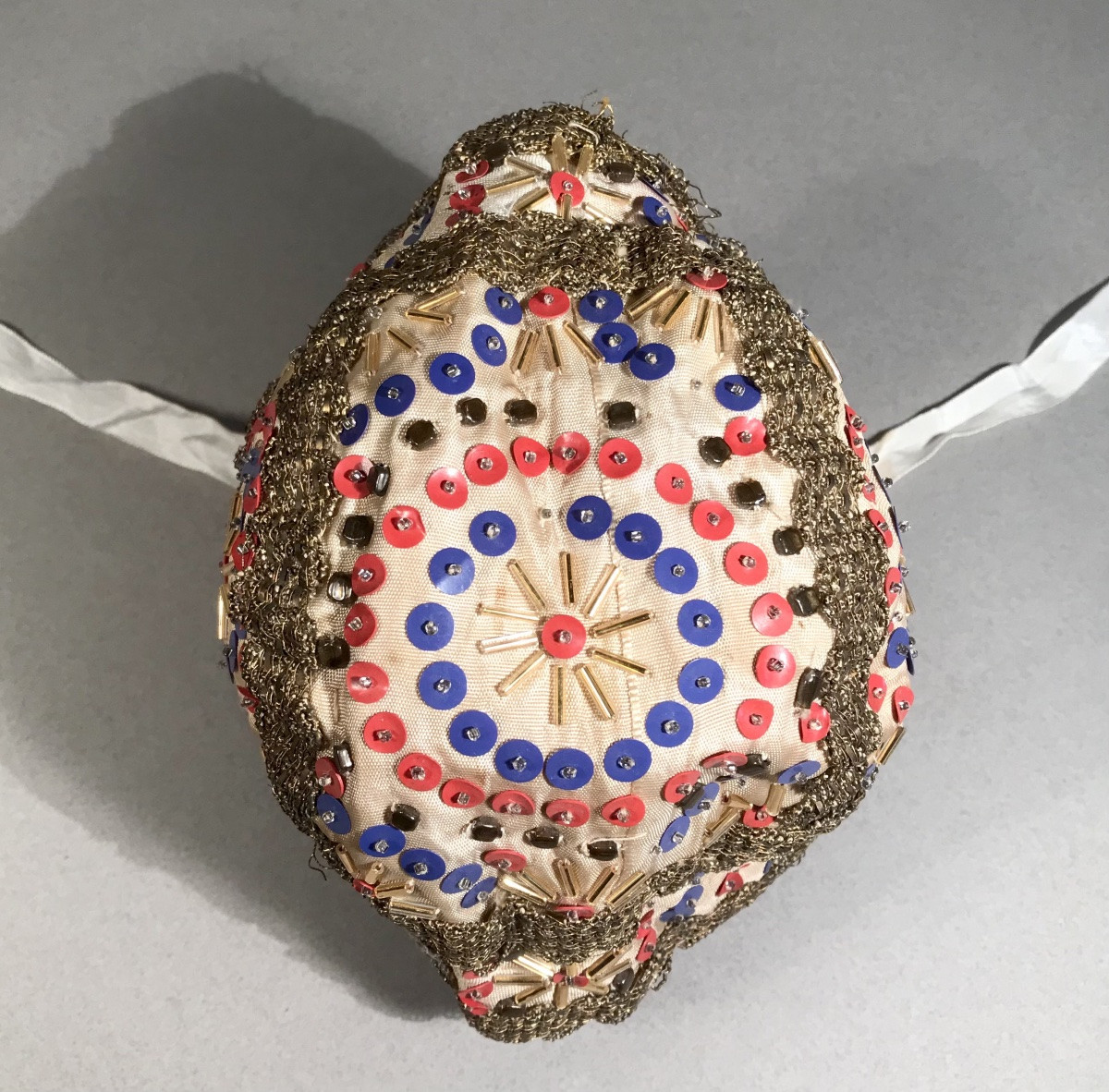 Folk Art Antique Fabrics Brittany Christening Bonnet Silk Gold Thread Linen Sequins Early 20th Century-photo-4
