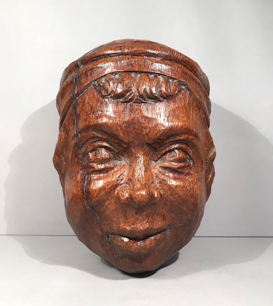 XVIIIth Folk Art Character Head Sculpture In Carved Blond Oak Signed Haute-époque