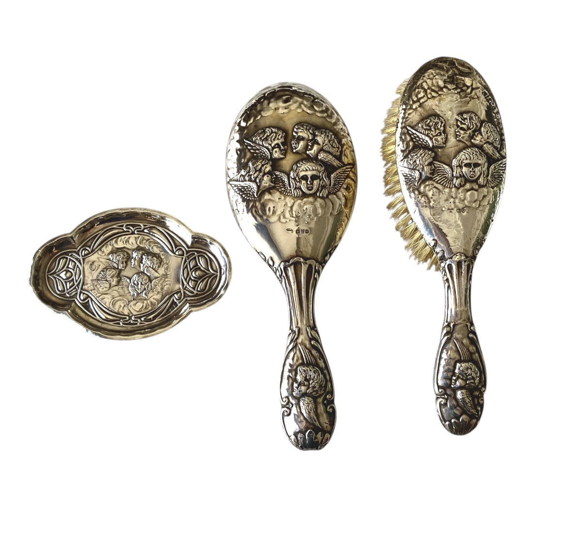 Toiletries Set Embossed In Silver. England, Early XX Century