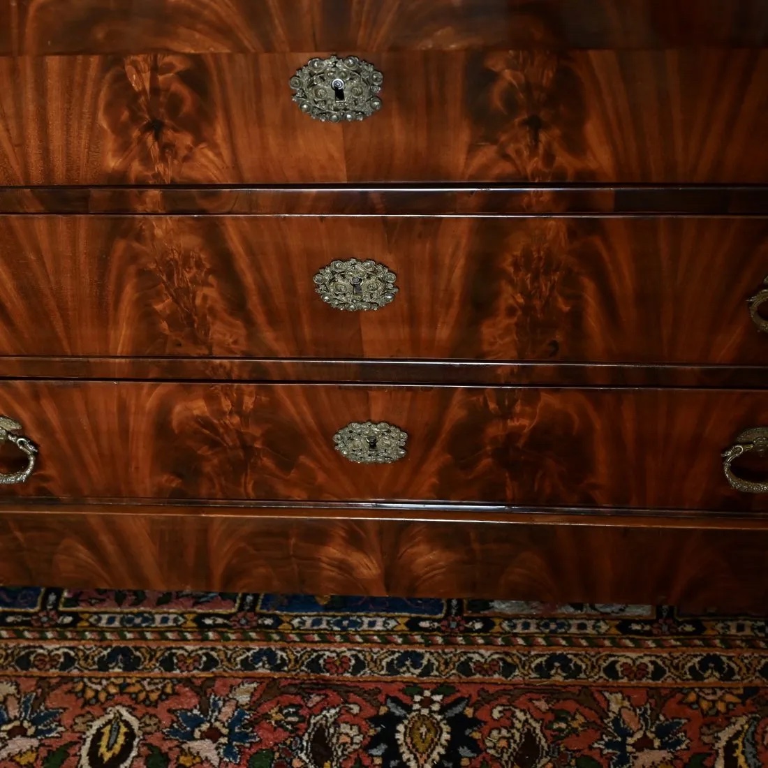 Mahogany Feather Chest Of Drawers - Empire Period --photo-3