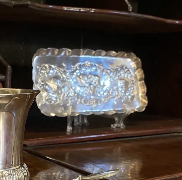 Petit Plateau Rectangulaire en Argent Sterling – William Comyns pour Hardy Bros (1896)-photo-3