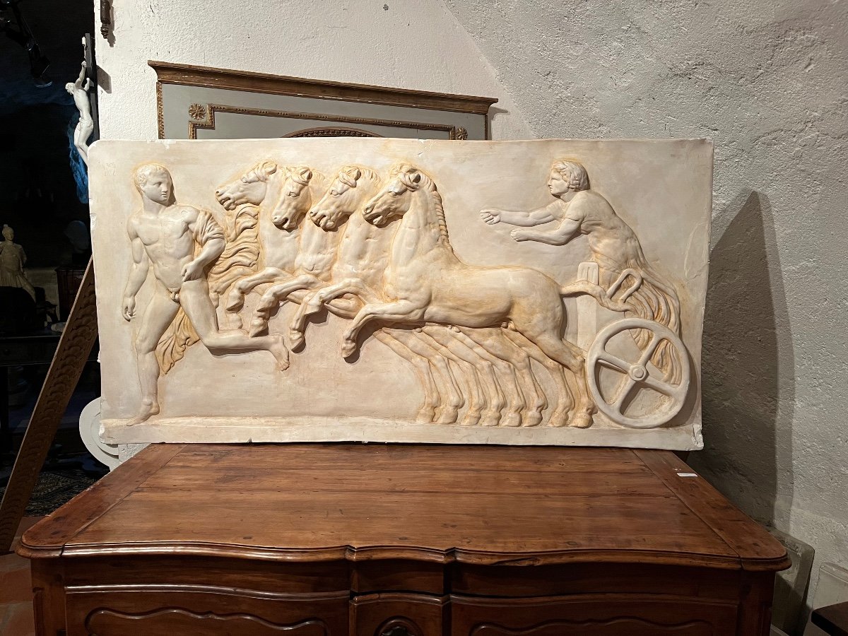 Important Bas- Relief En Plâtre -photo-2