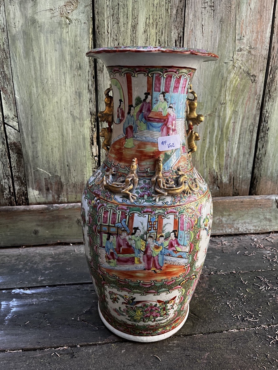 19th-century Canton Vase -photo-2