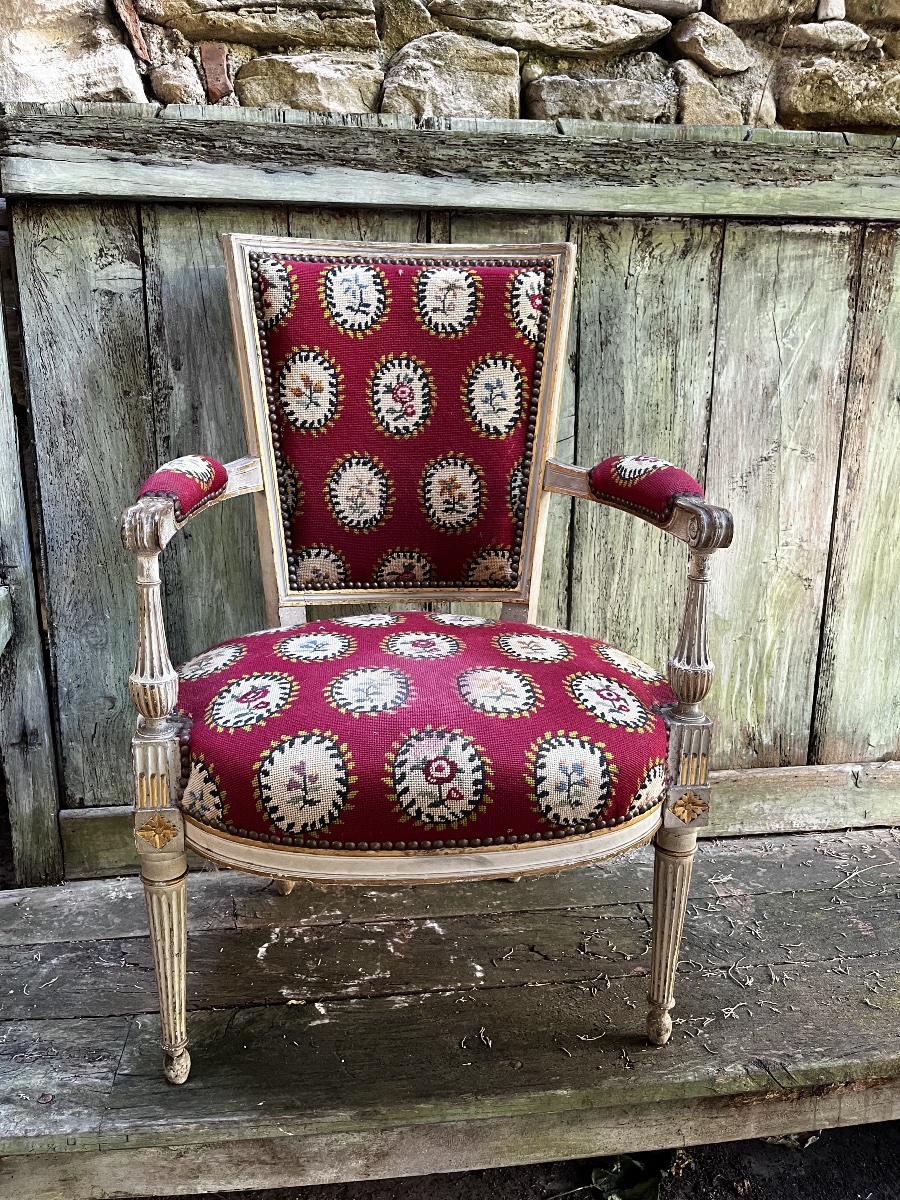 Restoration-era Armchair -photo-5