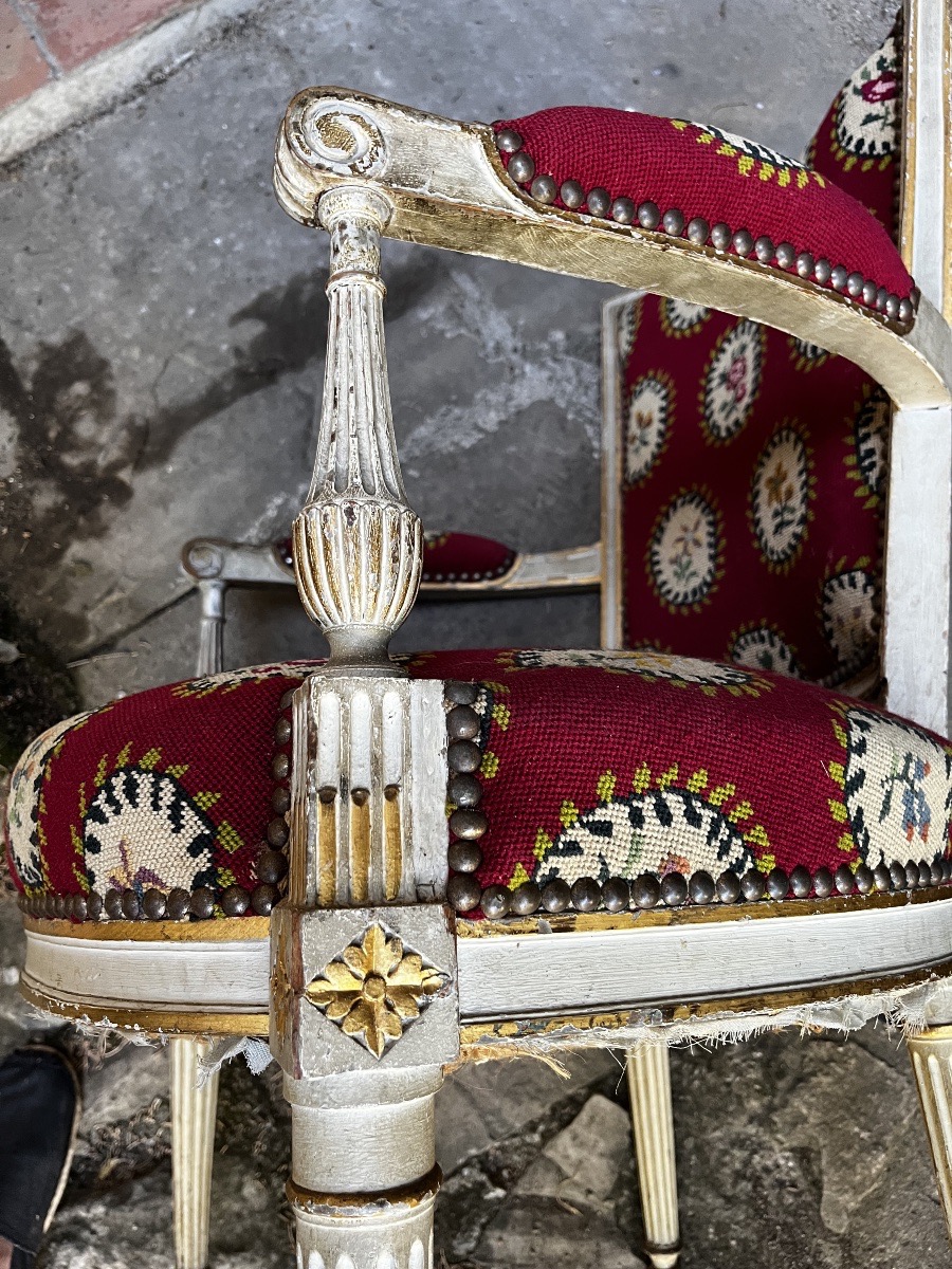Restoration-era Armchair -photo-8