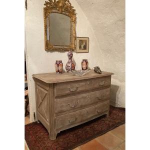 18th Century Chest Of Drawers