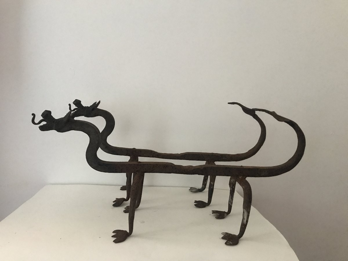 Paire de Chenets en fer forgé, sculptures de dragons, animal fantastique, Viardot. Japon. XXé.-photo-2