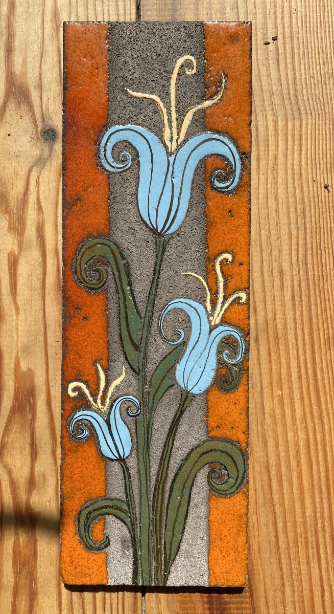 Decorative Lava Stone Plaque Circa 1960 Enameled Bas-relief (in The Style Of Lurçat, Correct)