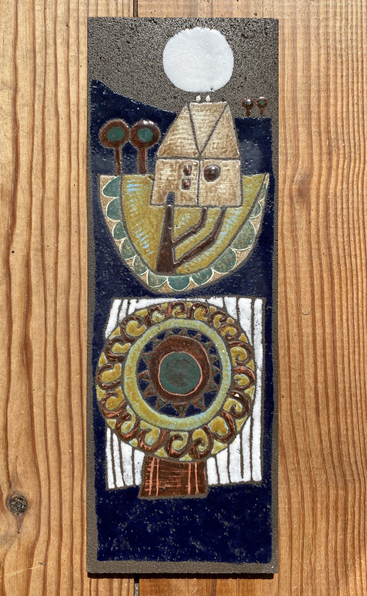 Decorative Lava Stone Plaque Circa 1960 Enameled Bas-relief (in The Style Of Lurçat, Correct)