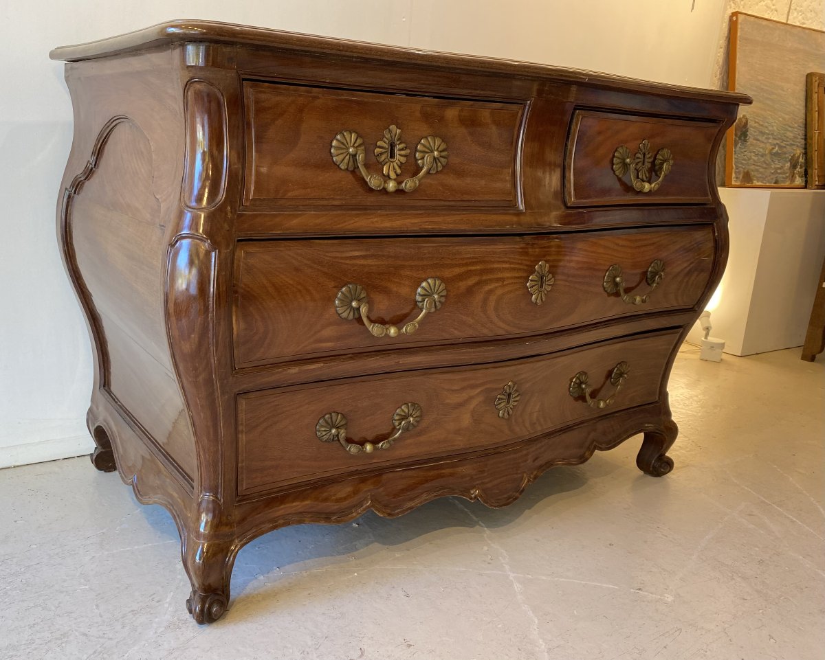 Bordeaux-style Chest Of Drawers Made Of Solid Mahogany, Crafted In Bordeaux In The 18th Century. "tombeau" Chest Of Drawers. -photo-4