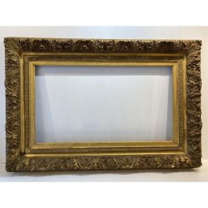 Large 19th-century Living Room Frame, Made Of Stucco Gilded With Gold Leaf, In Good Condition.