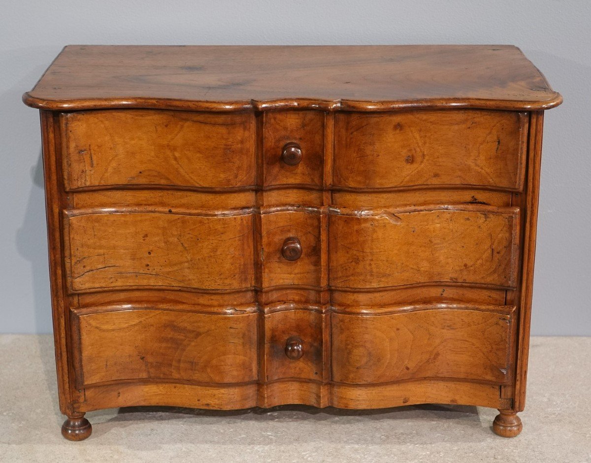 18th Century Walnut Master Chest Of Drawers-photo-2